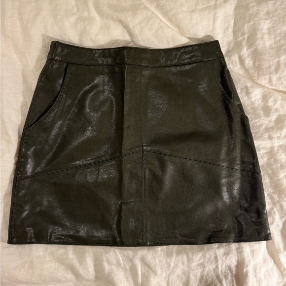 Lulu's Dark Green Leather mini skirt small - Picture 1 of 3